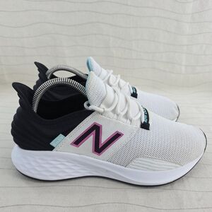 New Balance Womens Roav Fresh Foam Running Shoes White/Black WROAVWB Size 8B